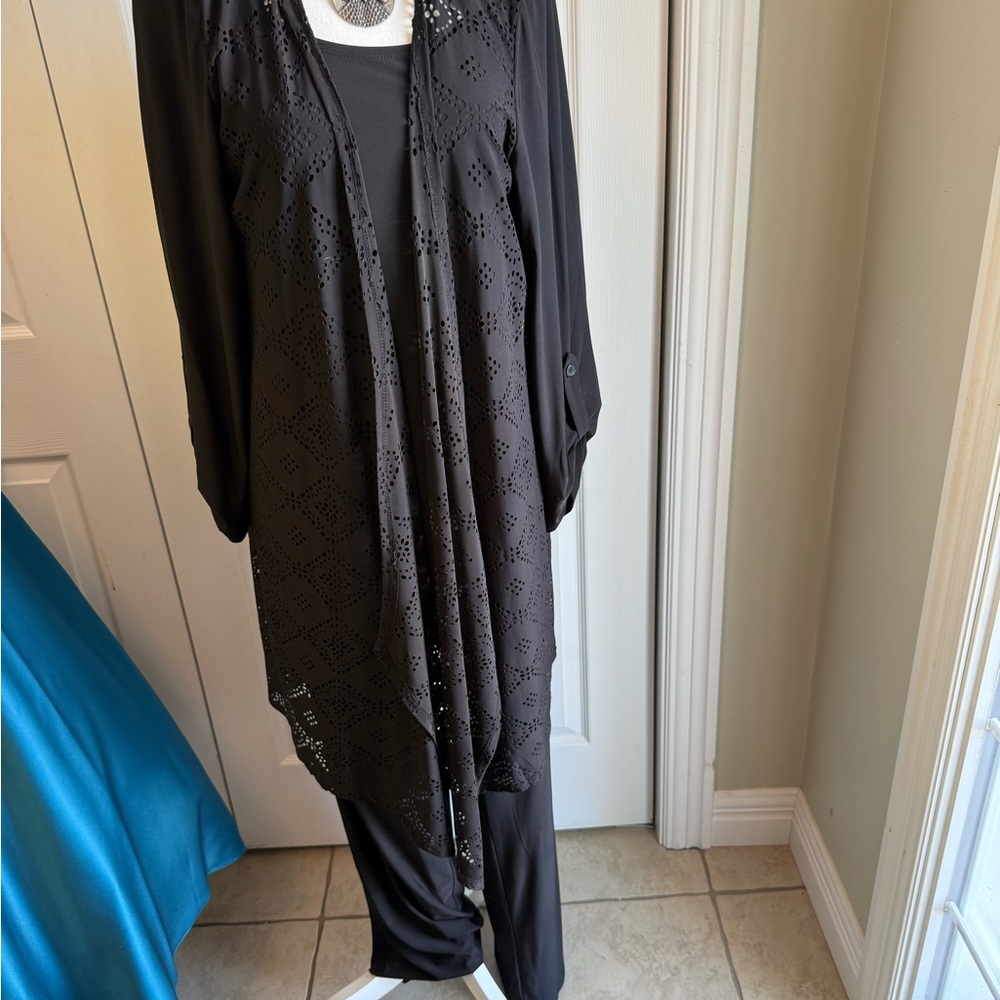 Antthony Black Patterned Ensemble